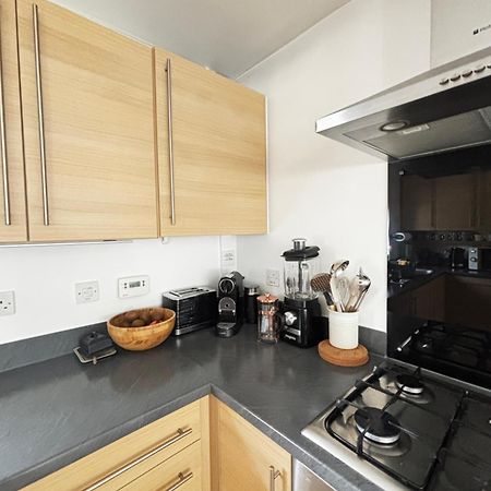 Delux Room With Private Parking, Sleeps 2, Perfect For Cotswold Getaway, Easy A419 Access ブランズドン・セイント・アンドリュー エクステリア 写真