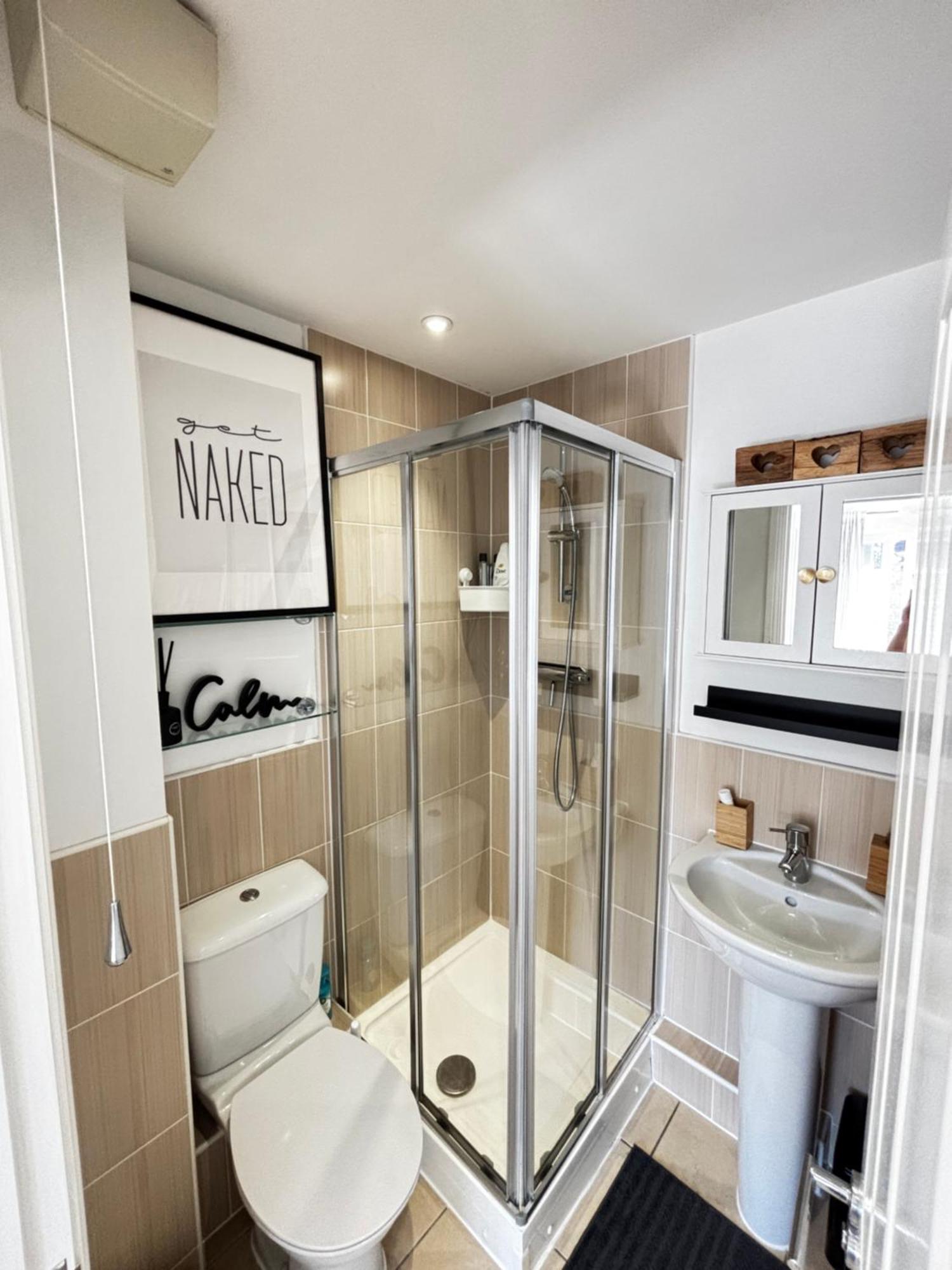 Delux Room With Private Parking, Sleeps 2, Perfect For Cotswold Getaway, Easy A419 Access ブランズドン・セイント・アンドリュー エクステリア 写真
