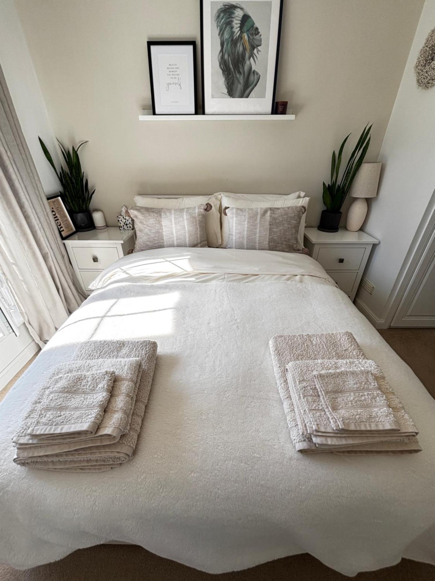 Delux Room With Private Parking, Sleeps 2, Perfect For Cotswold Getaway, Easy A419 Access ブランズドン・セイント・アンドリュー エクステリア 写真